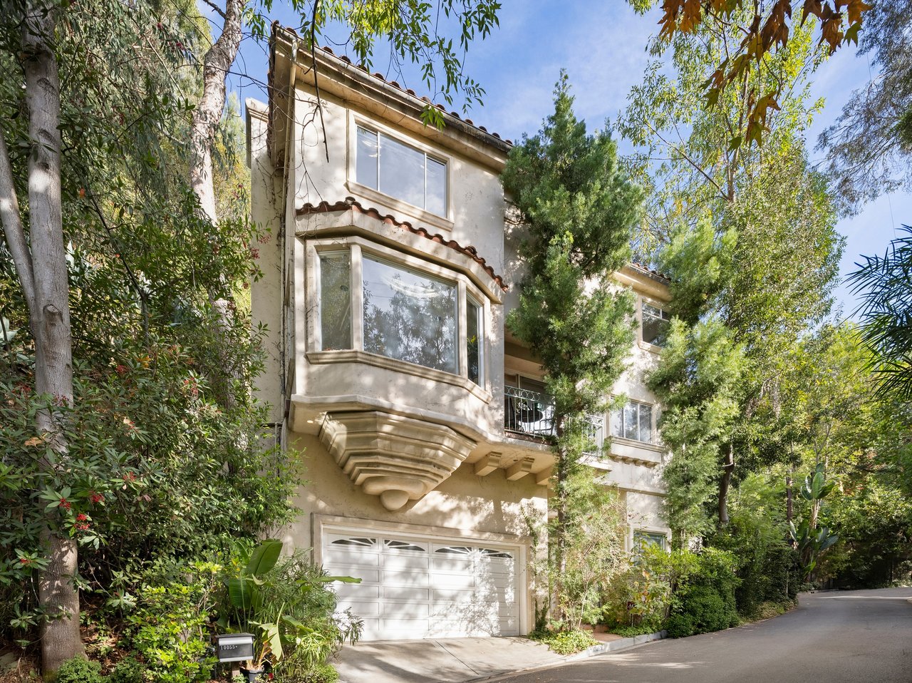 10055 Reevesbury Drive