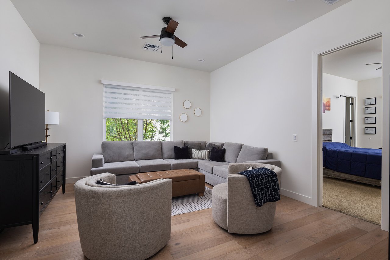 3548 E BLOOMFIELD Parkway