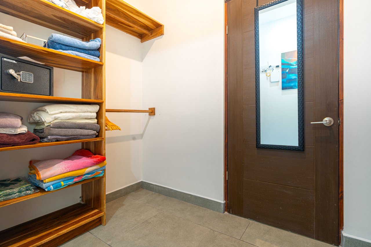 Brand New Home! Nature Lovers Escape by Uvita's Bamboo Forest and Swimming Holes