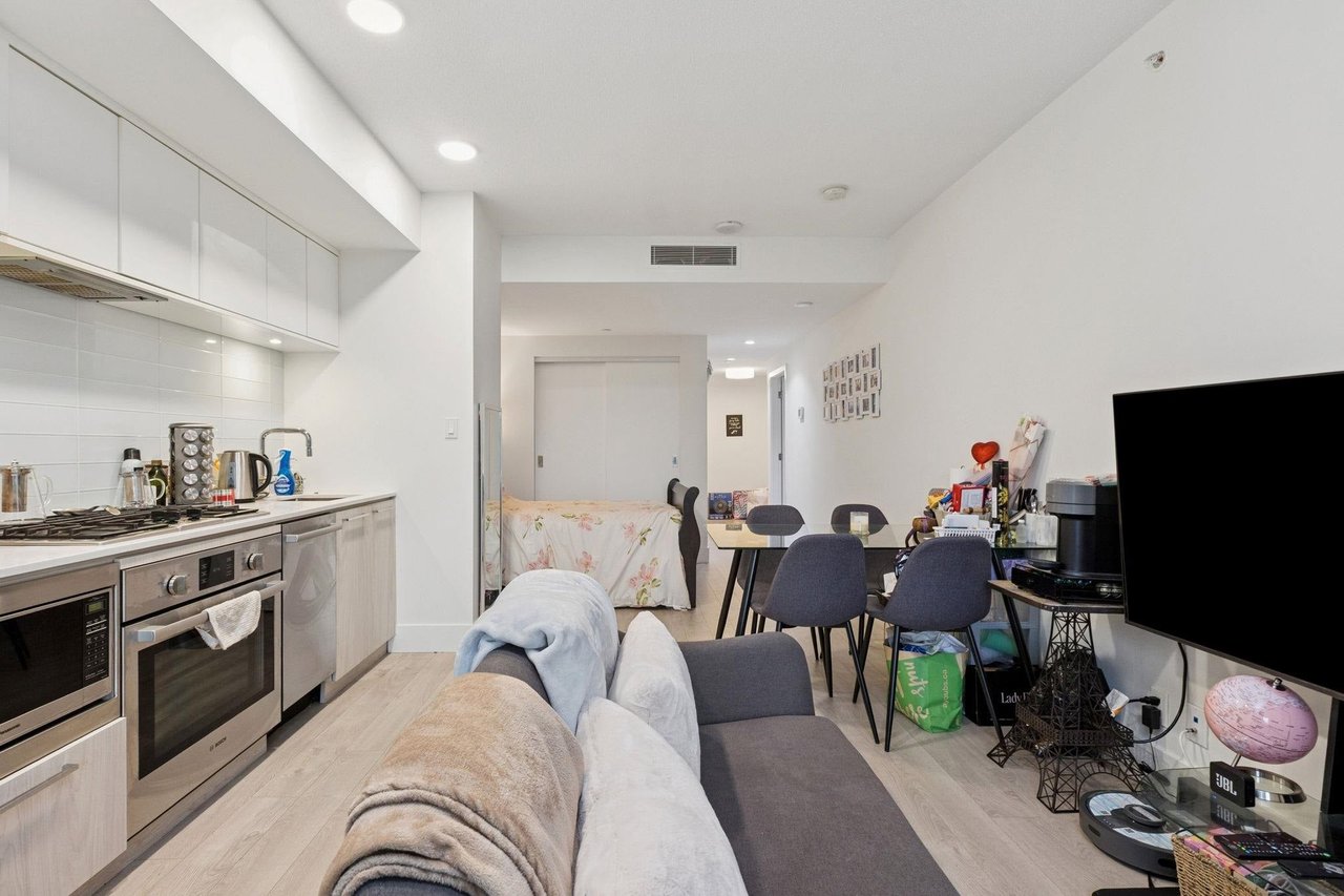 707-680 Seylynn Crescent