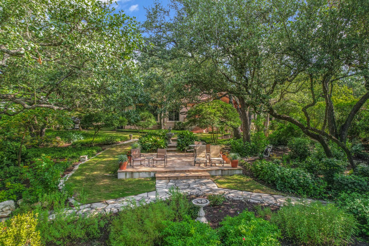 8705 Mendocino Dr