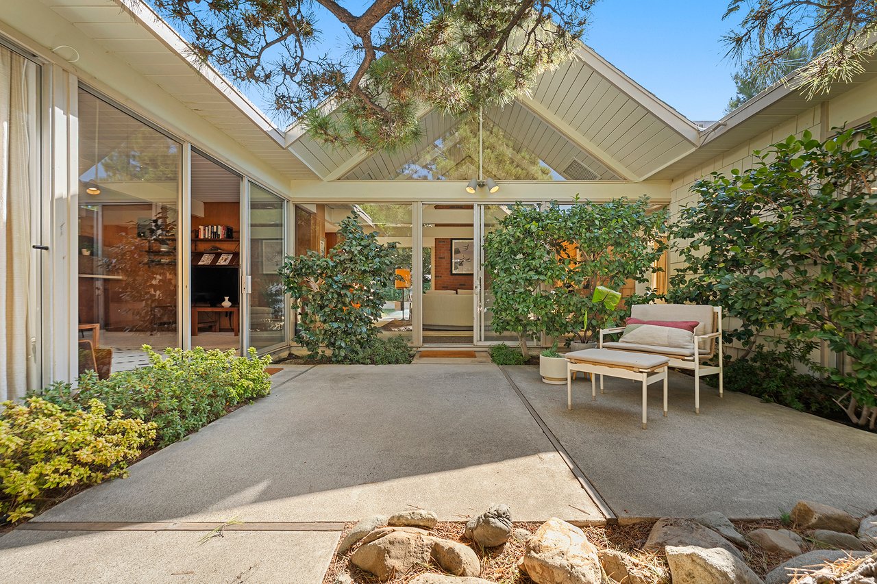 THE TOY RESIDENCE | A Jones & Emmons Masterwork