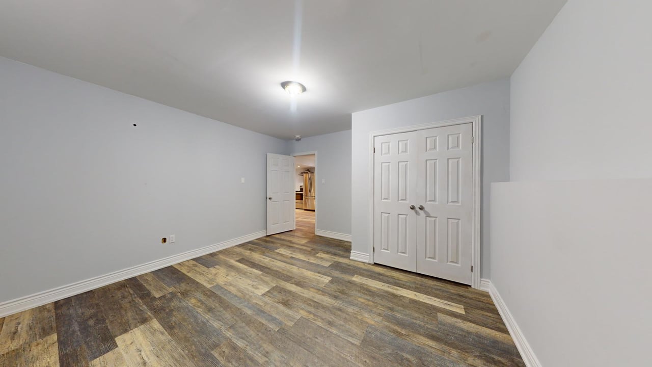 1048 Gilmore Ave Unit: Lower