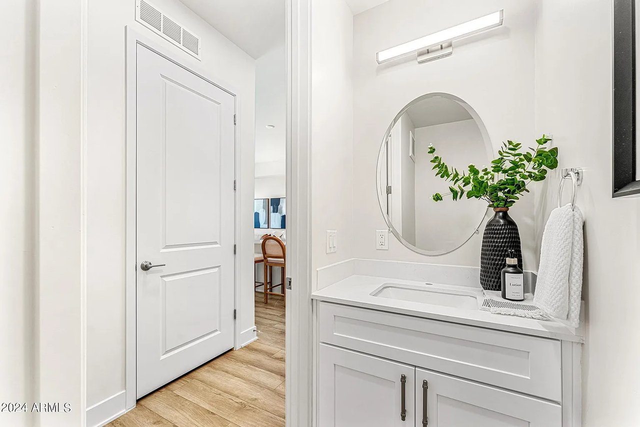 3131 N CENTRAL Avenue, 3019, Phoenix Unit: 3019