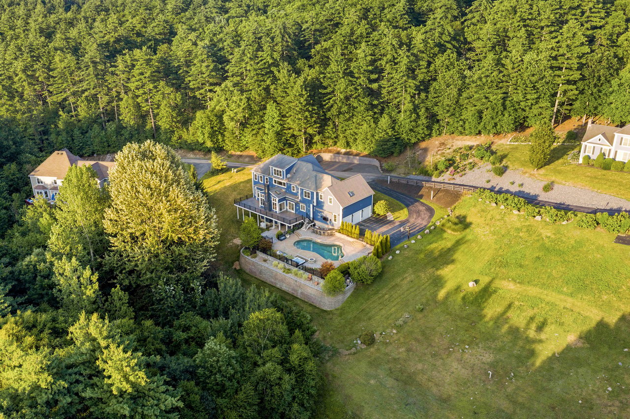 25 Collins Rd