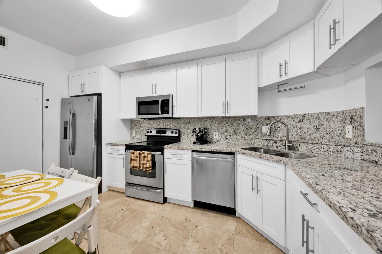 Spacious Rental in Brickell Key