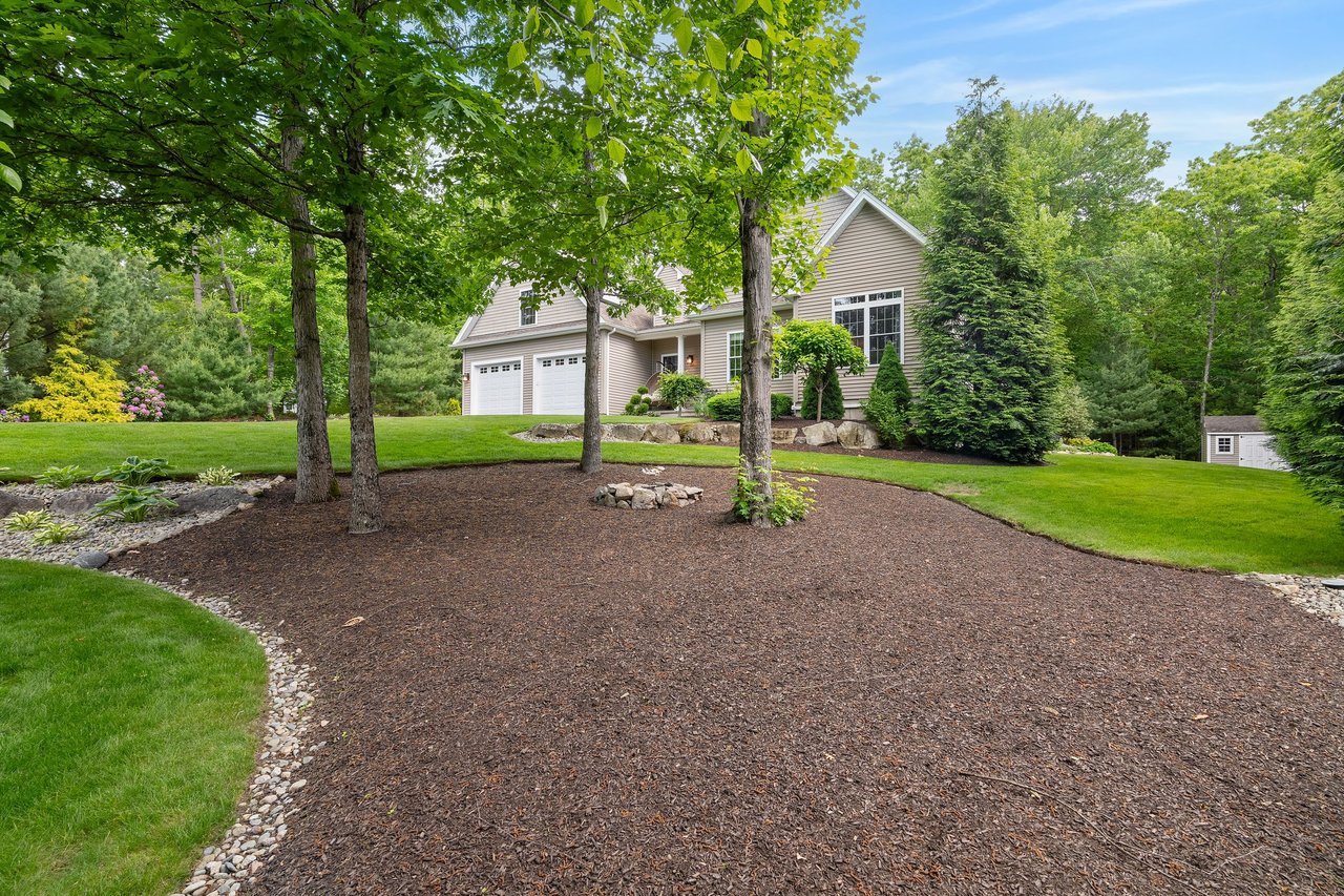 23 Crest Circle