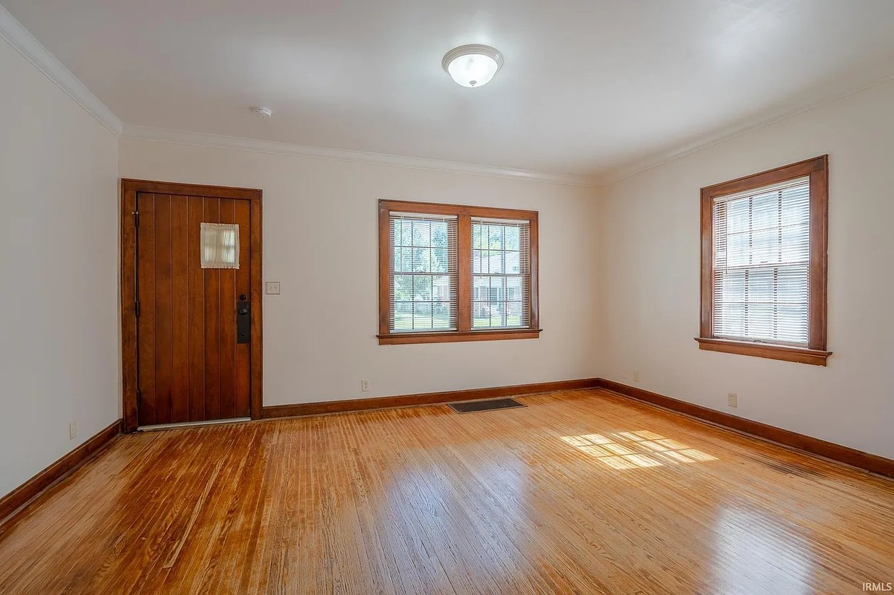 2215 Vogel Rd