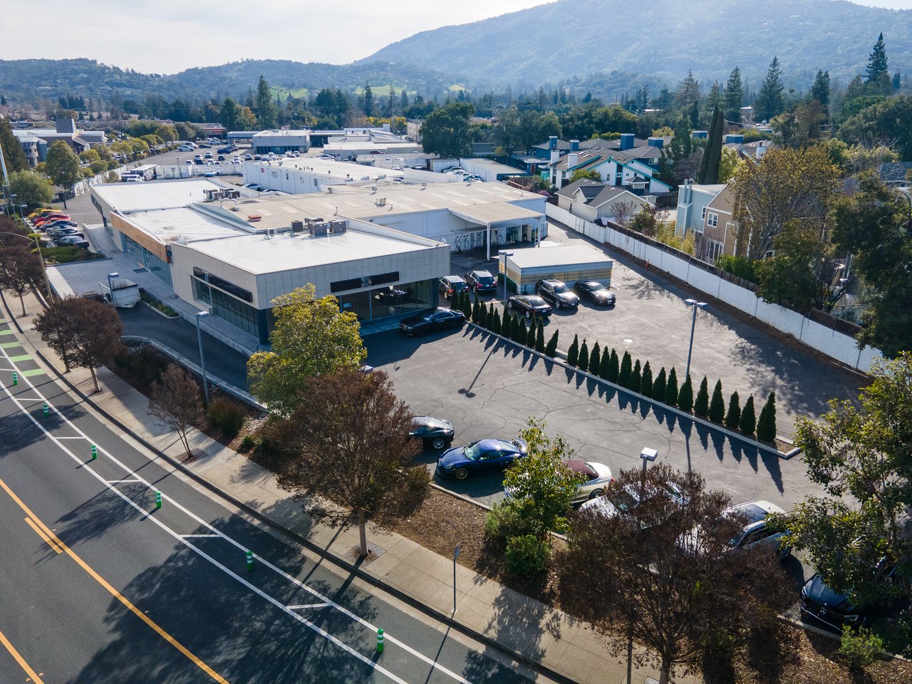 Los Gatos Porsche & Luxury Cars - Trophy NNN Leased Investments