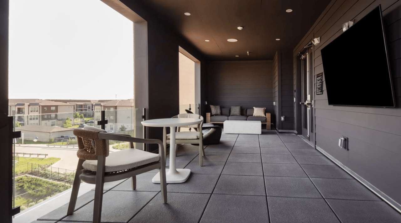 Up to 10 Weeks Free on select units