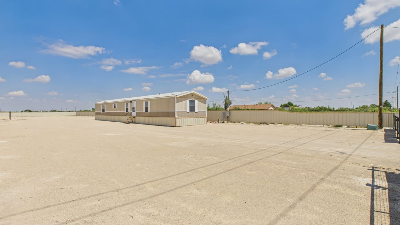 2115 W 45th St