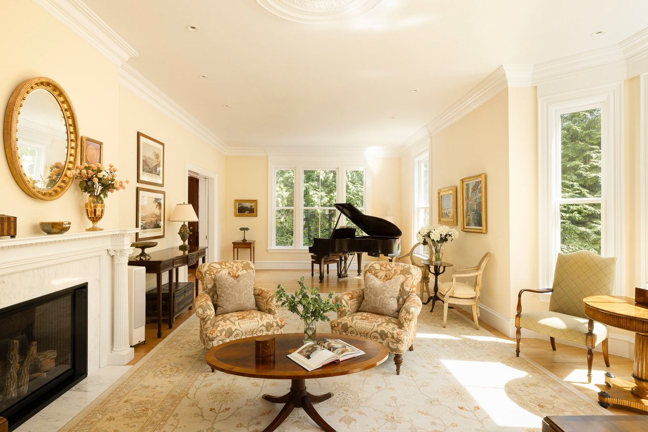 Grand Victorian