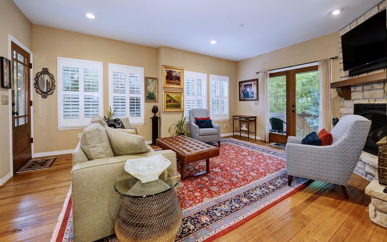 2481 Mapleton Avenue