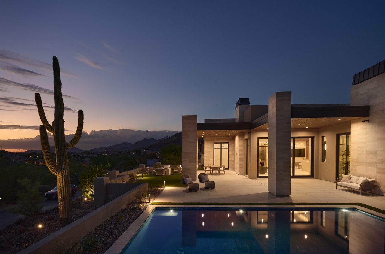 9619 N SOLITUDE Canyon