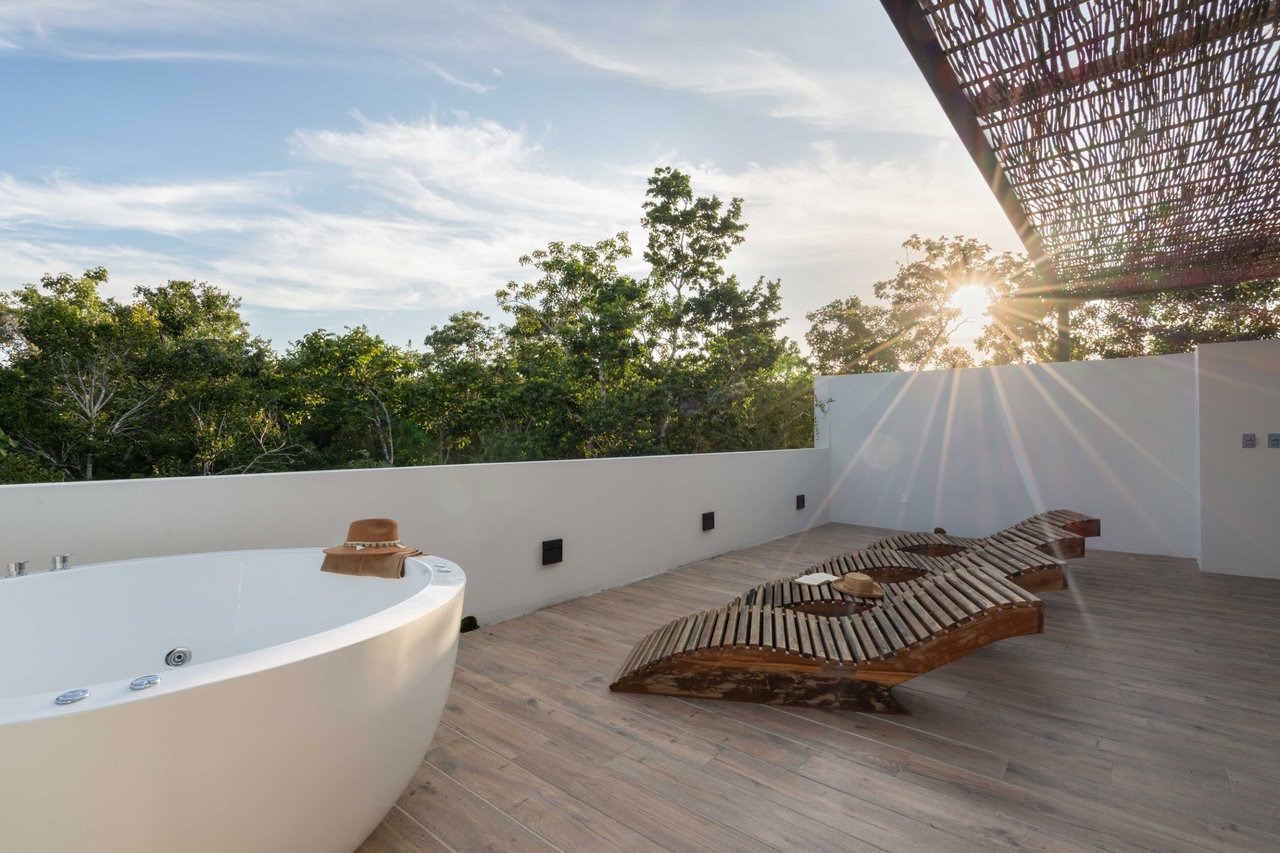 Villa 11  |  4 Bedroom with Large  Pool  in 12 O’Clock Tulum