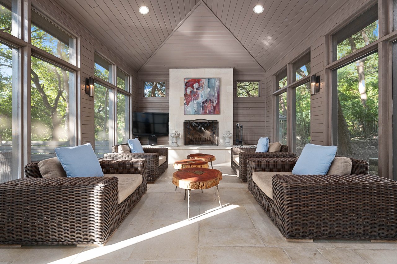 2406 Pemberton Pkwy