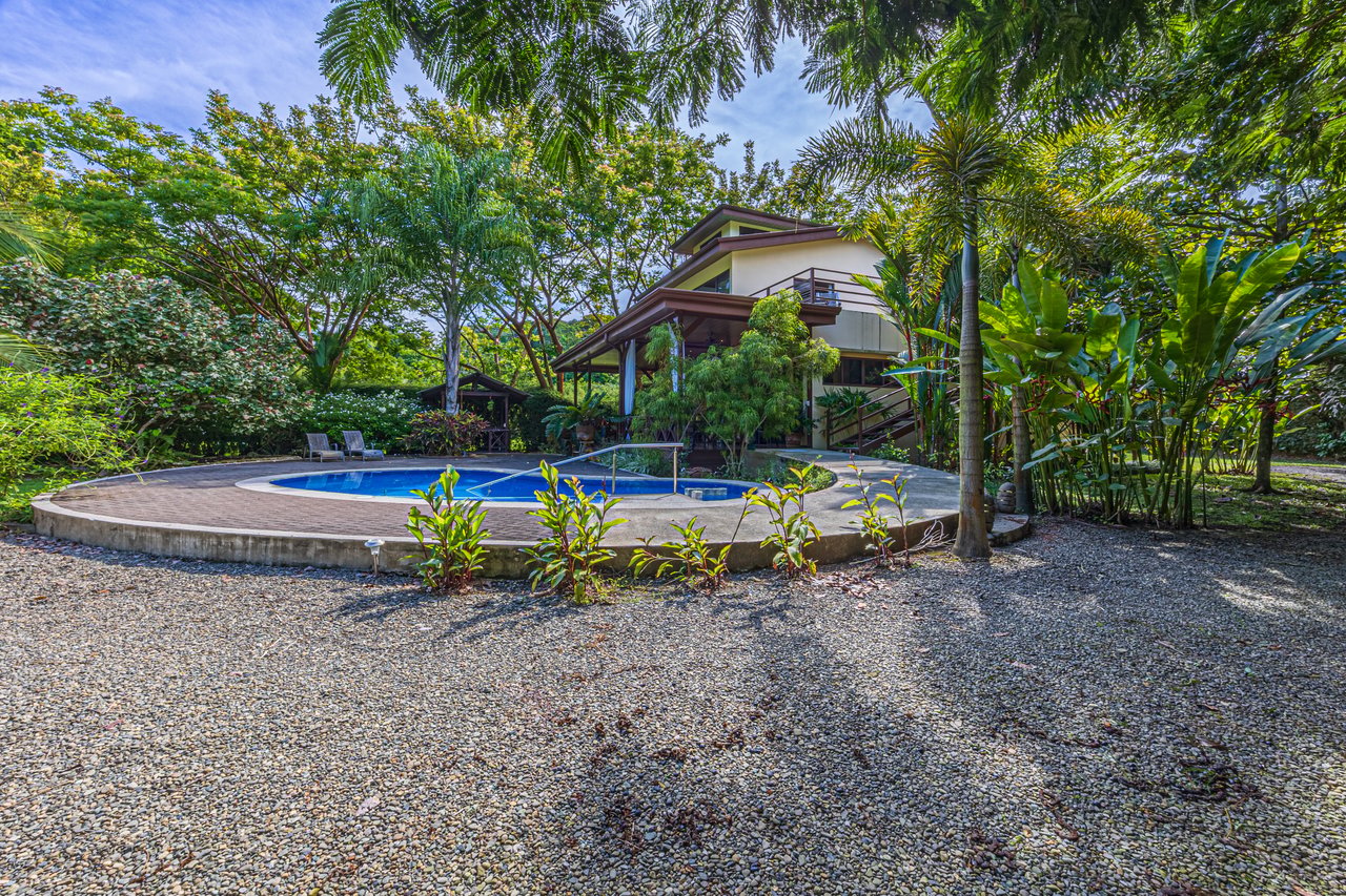 0.50 ACRES – 5 Bedroom Riverfront Modern Home, Walking Distance To Dominical!!!