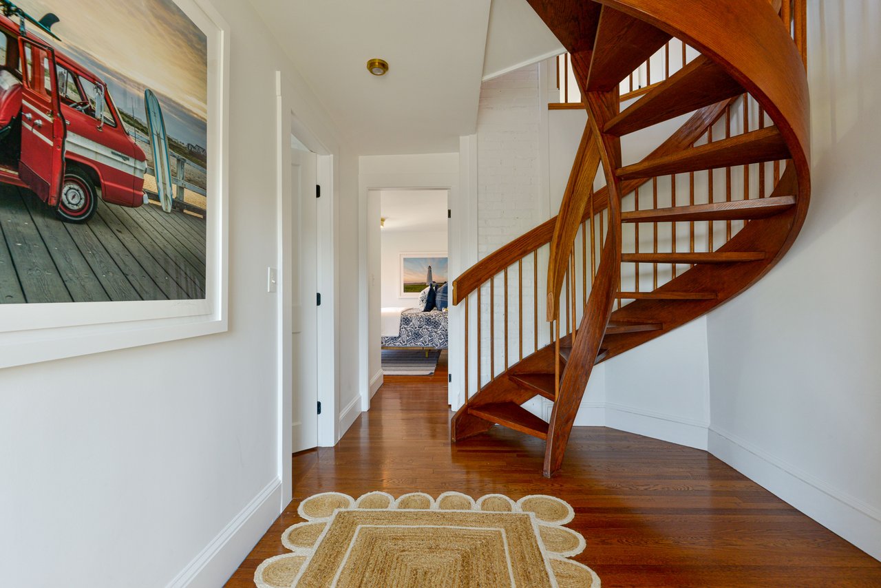 3 North Beach Street