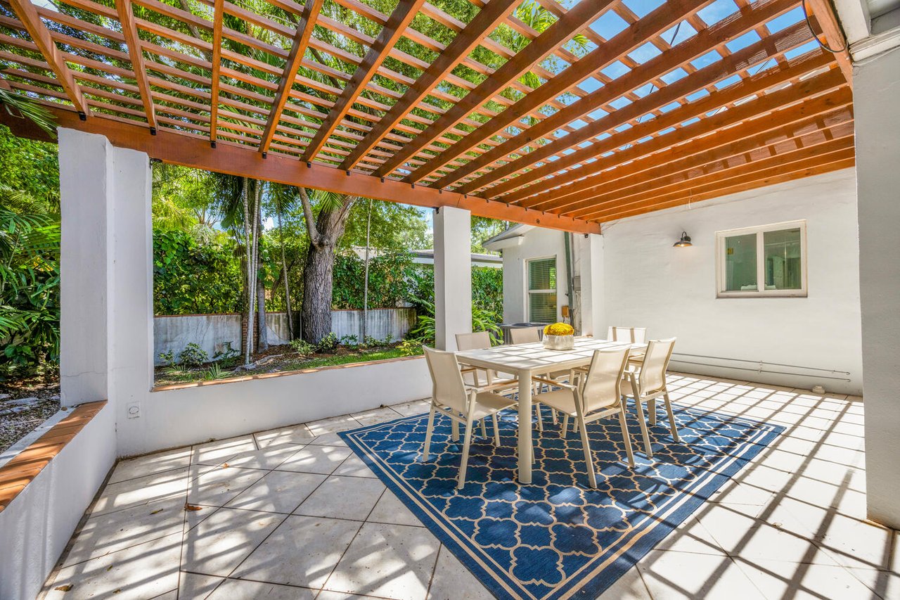 Coral Gables Beauty Just Listed