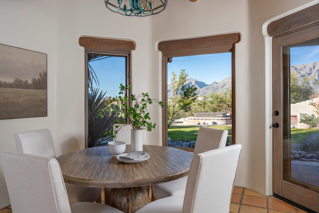 5115 N Corte De Catalonia