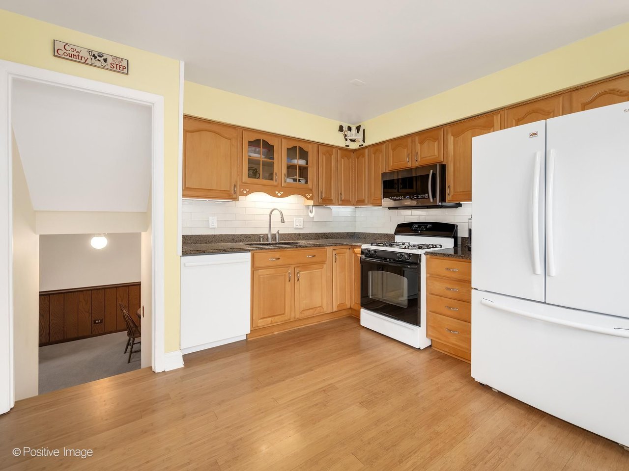 Just Sold – 1406 E Elm St, Wheaton IL | Under Contract in 4 Days, $5,100 Over List Price