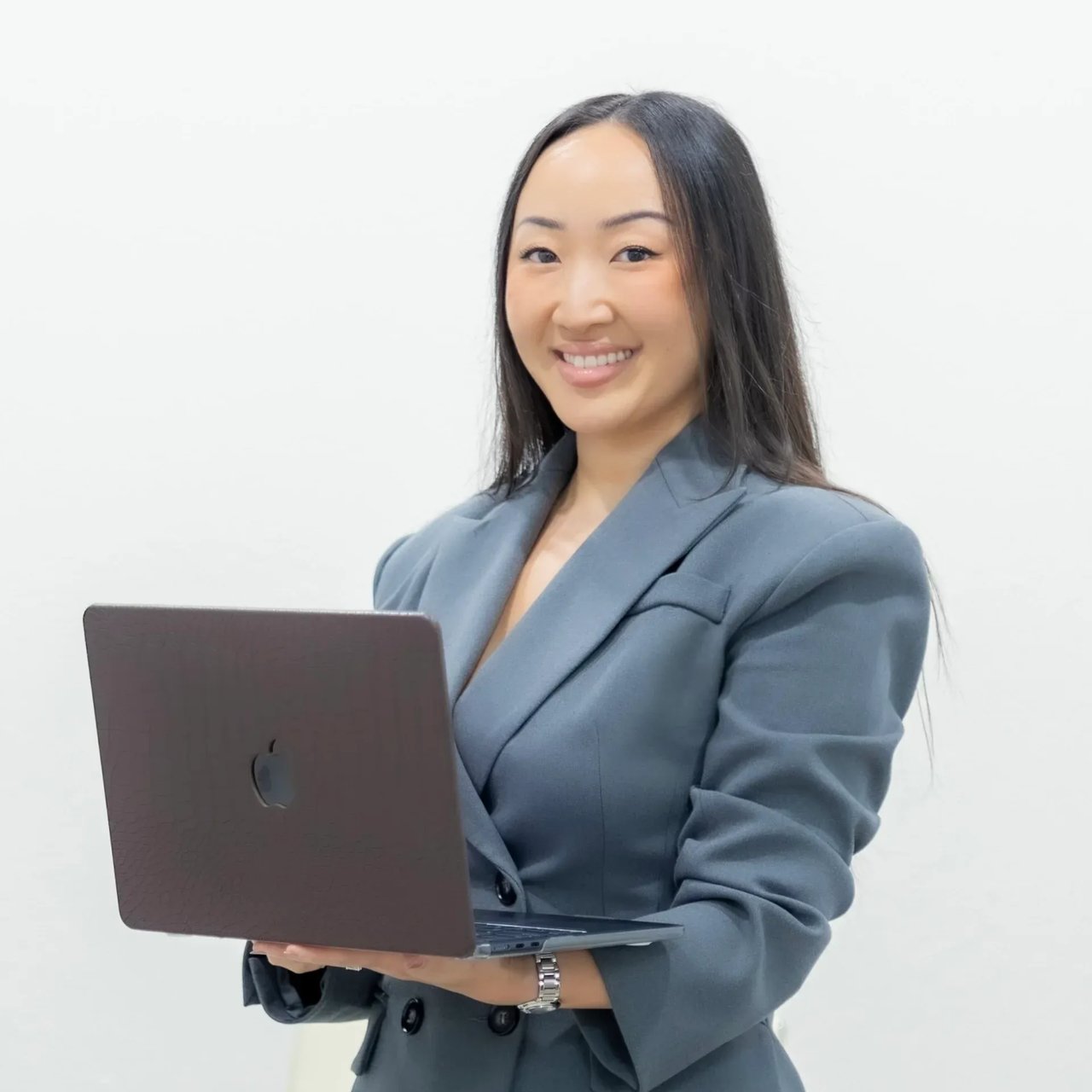 Cynthia Park Houston, TX Real Estate Agent Headshot