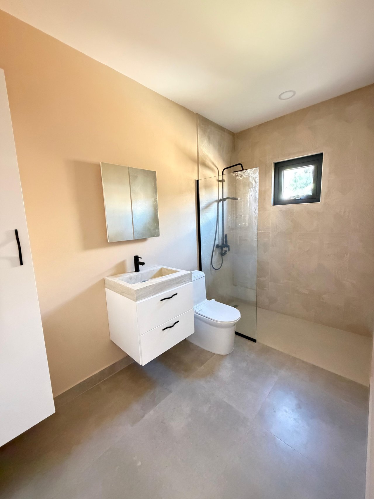 4 One-Bedroom Apartments