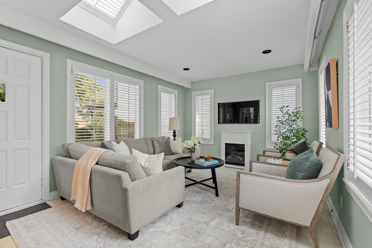 28 Monmouth Crt