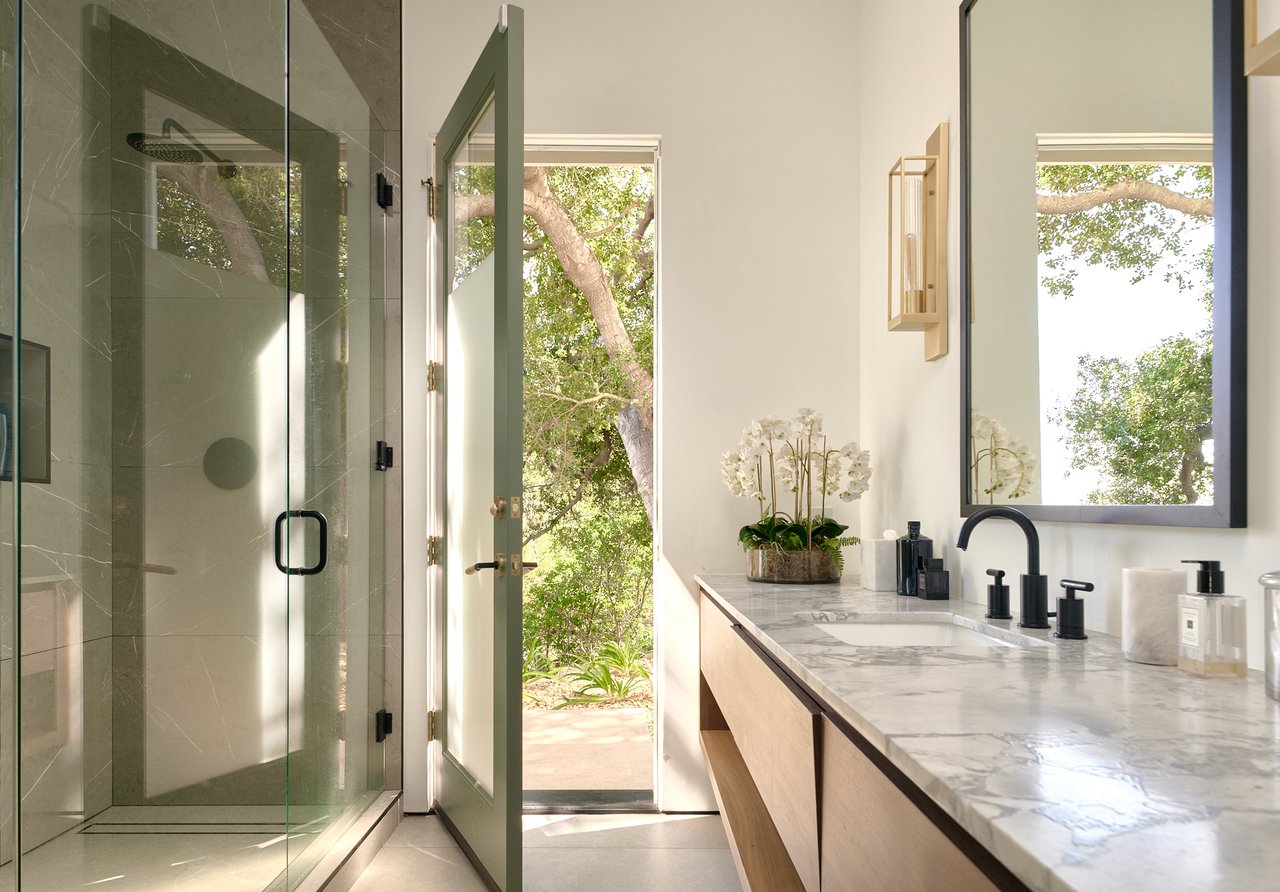 13331 Mulholland Dr, Beverly Hills