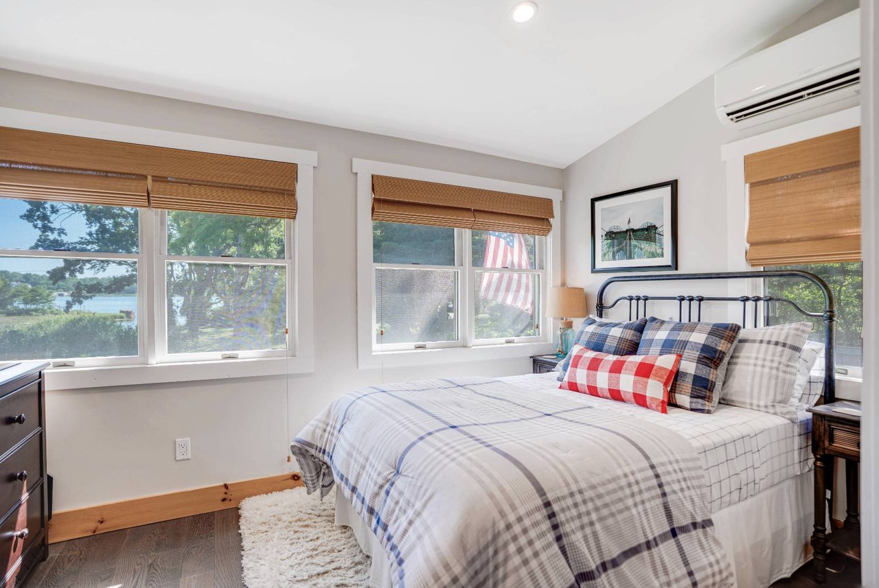 45 Towd Point Rd, Southampton