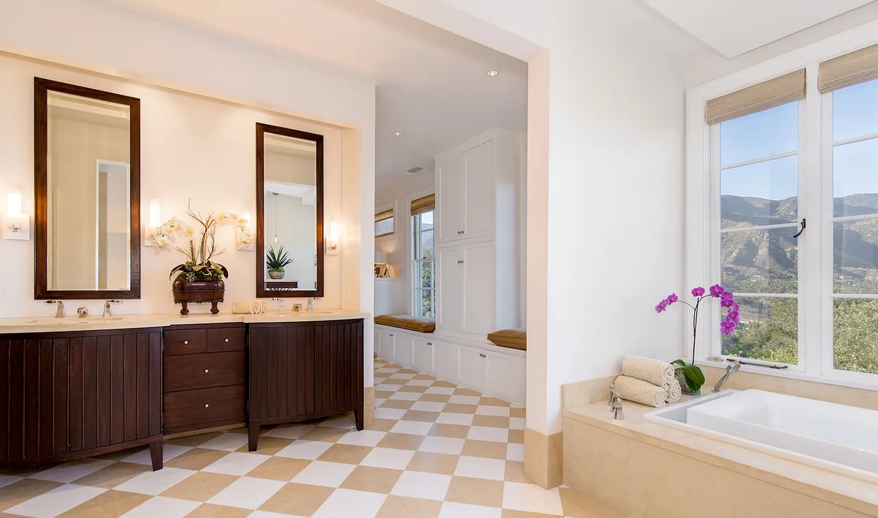 1041 Mission Ridge Rd