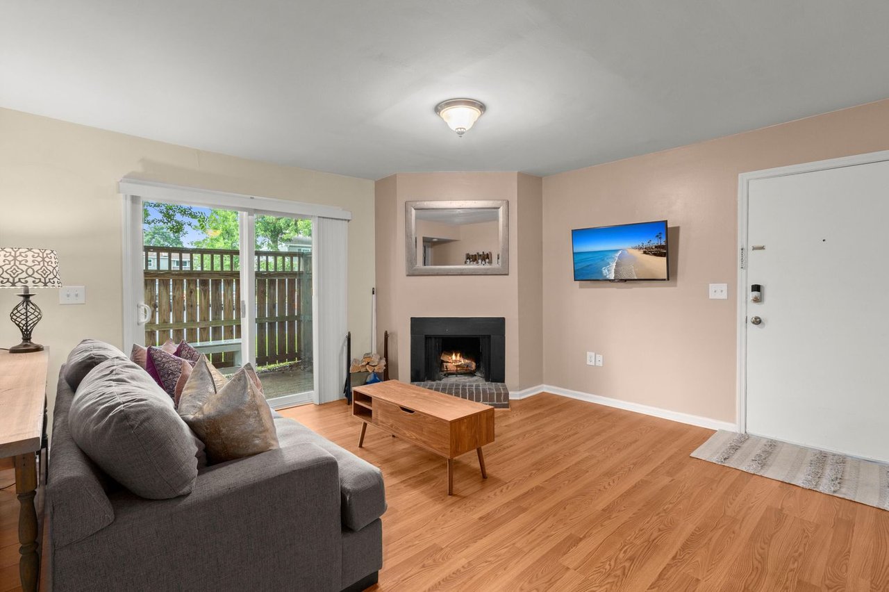 1402 Camp Rd APT 14A