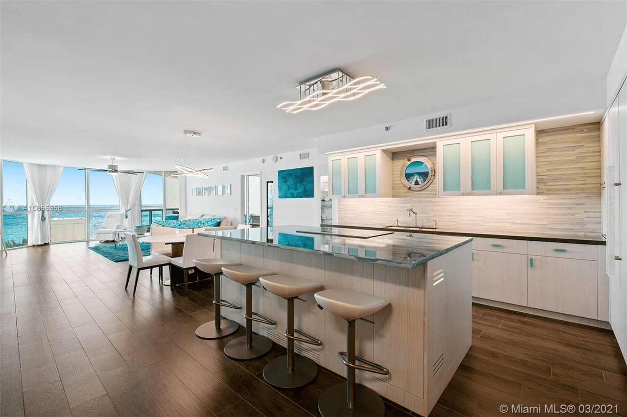 101 S Fort Lauderdale Beach Blvd Unit 1102