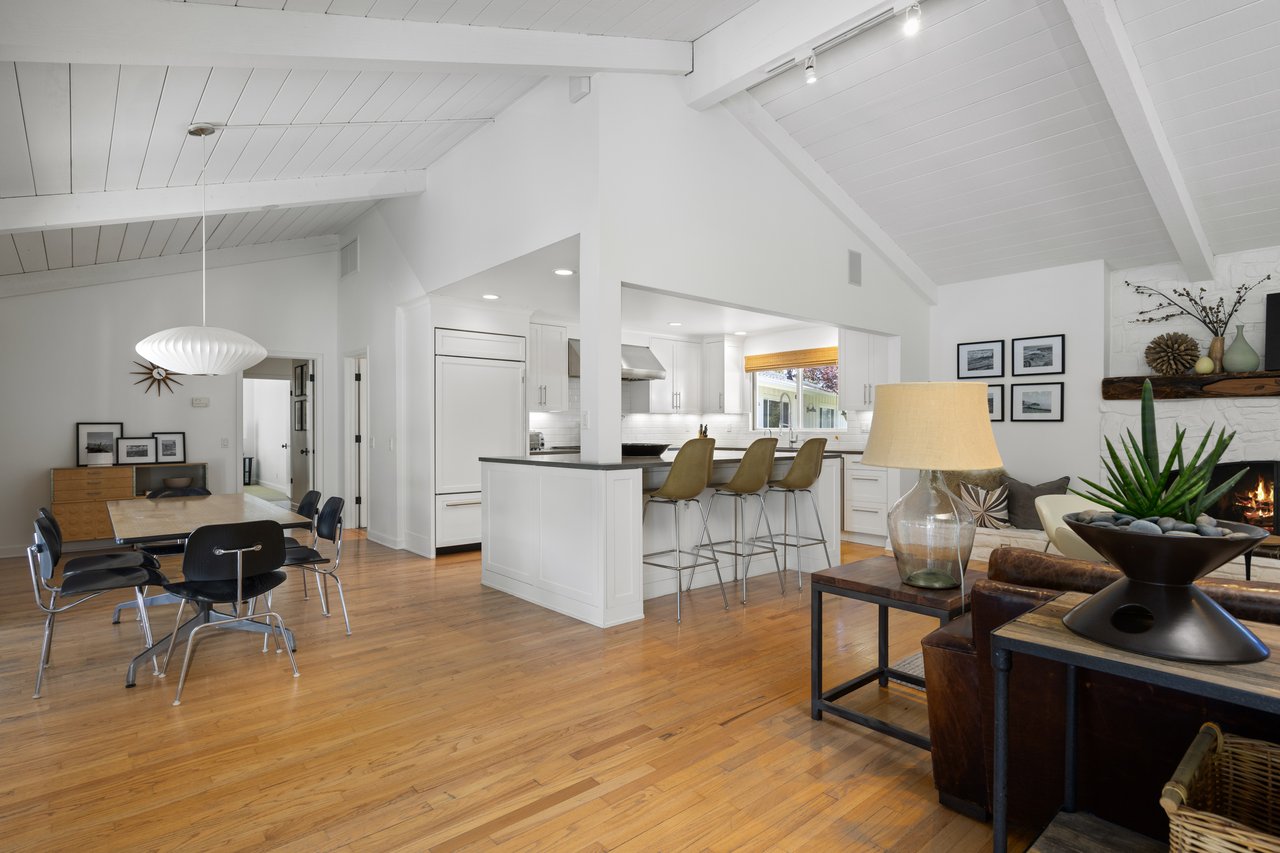 Private Mini Estate on 3+ Acres