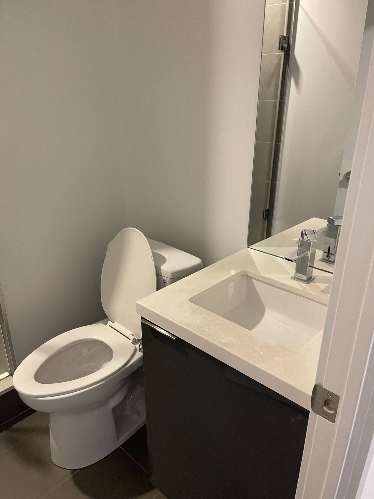 8 Eglinton Avenue E Unit: 711