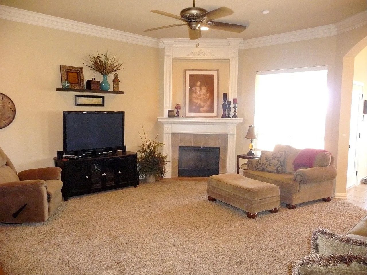 4922 Spring Hill Dr