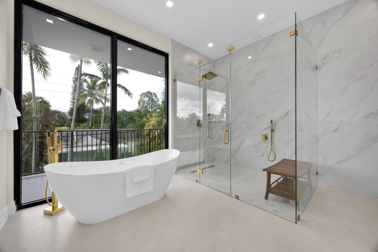 Sophisticated New Construction in the Heart of Miami