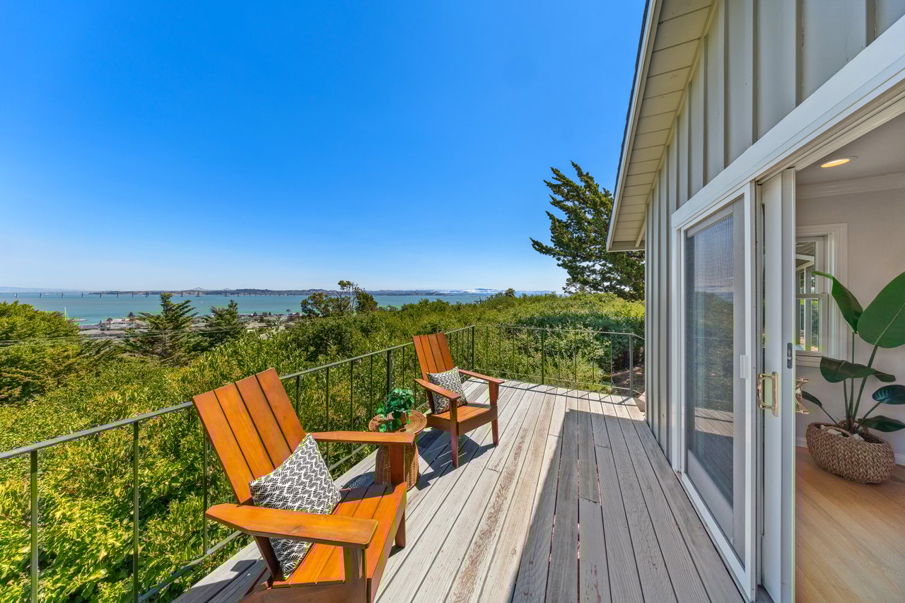 Single Level Retreat with Sweeping Bay Views