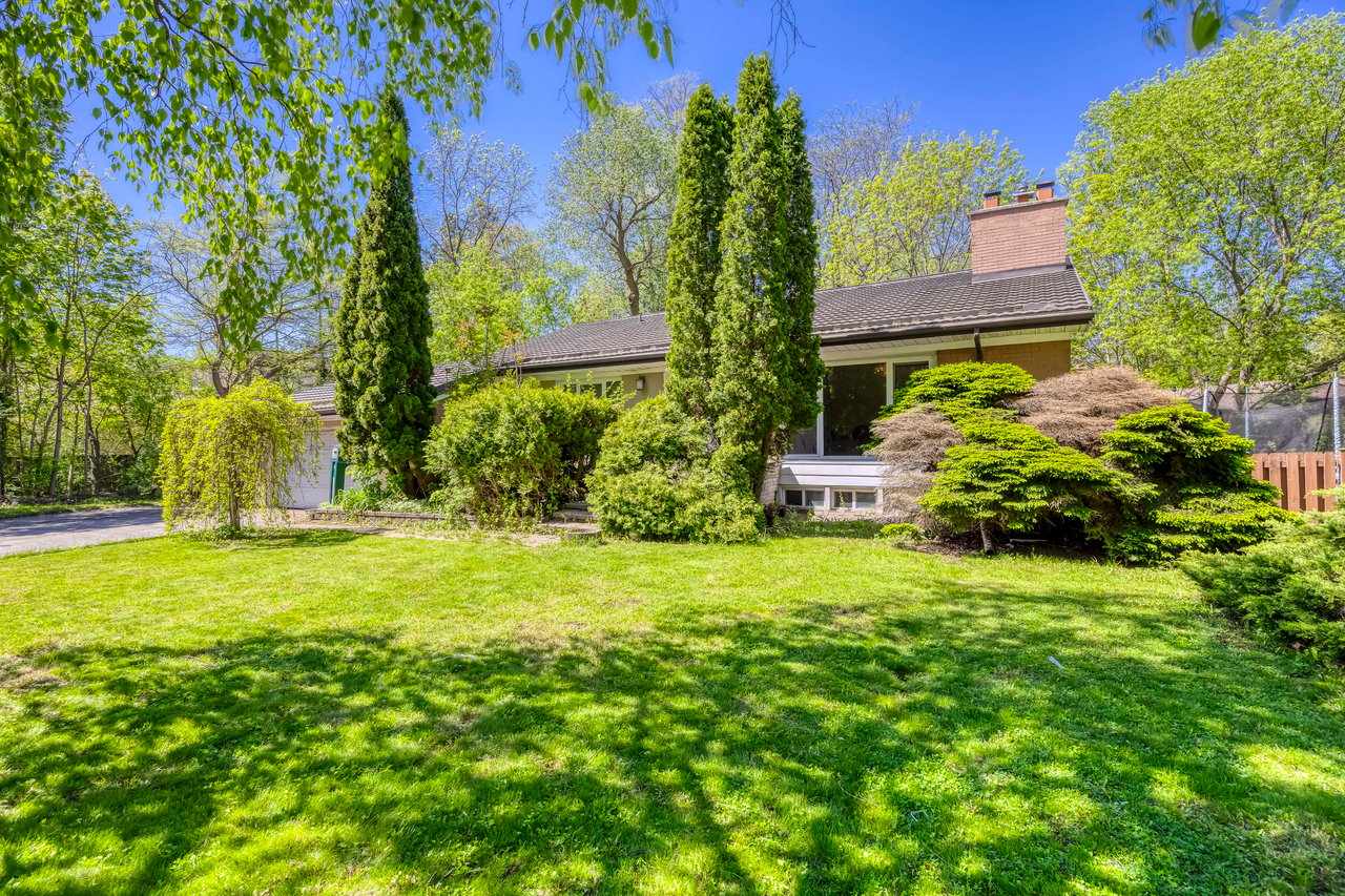 220 Woodhaven Park Dr, Oakville