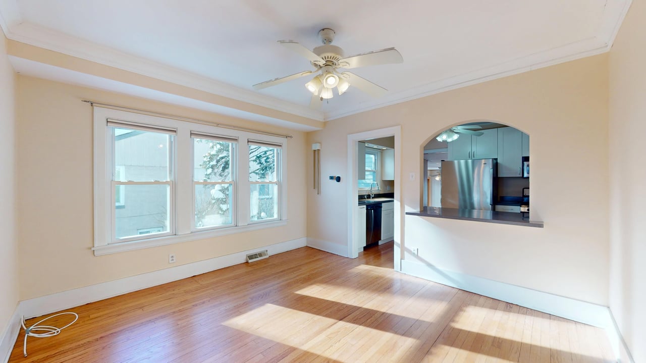 4512 Saratoga Avenue