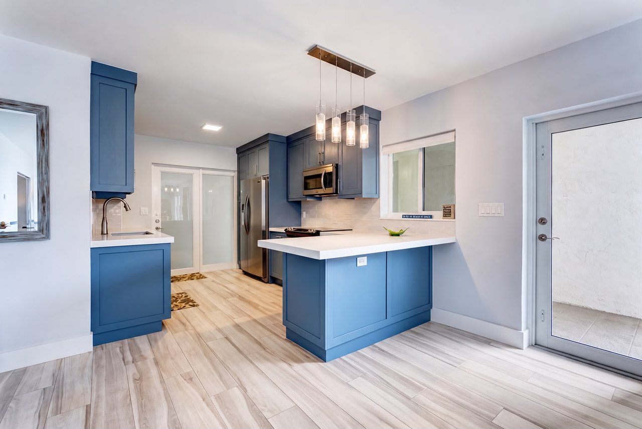 1203 Hillsboro Mile P2 