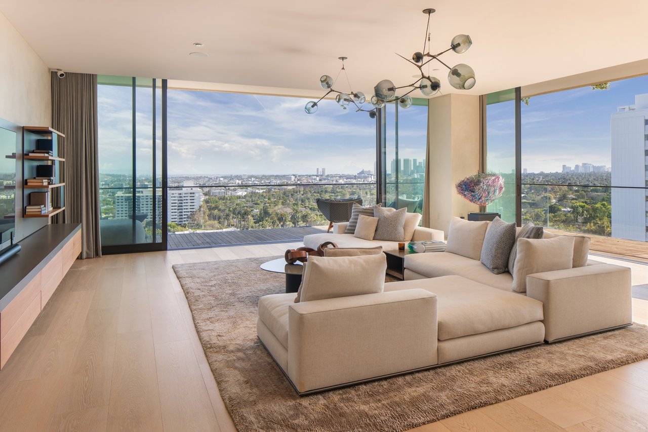 9040 W Sunset Blvd Unit: 905, West Hollywood 