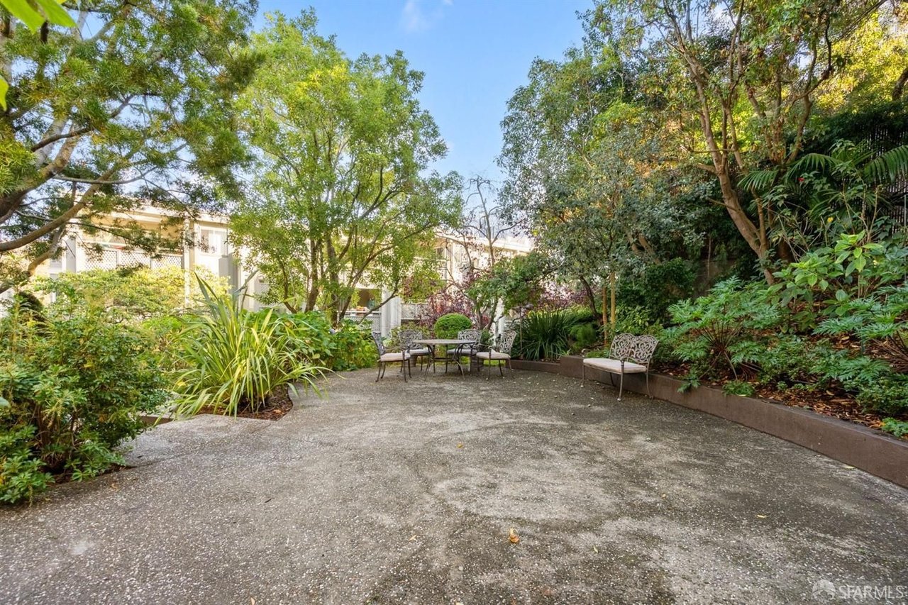 Beautifully Designed Garden View Condo w/ Private Patio!