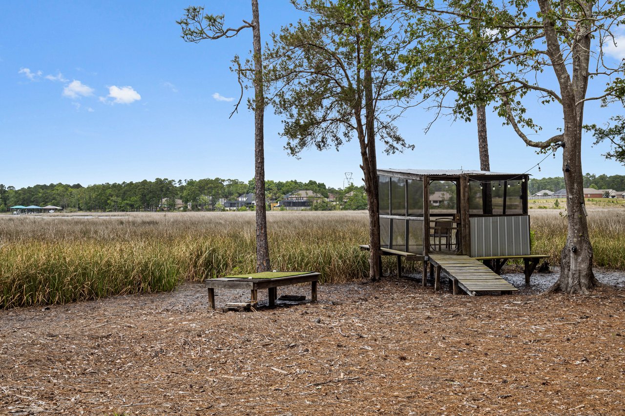 A Rare Waterfront Setting with Room to Breathe