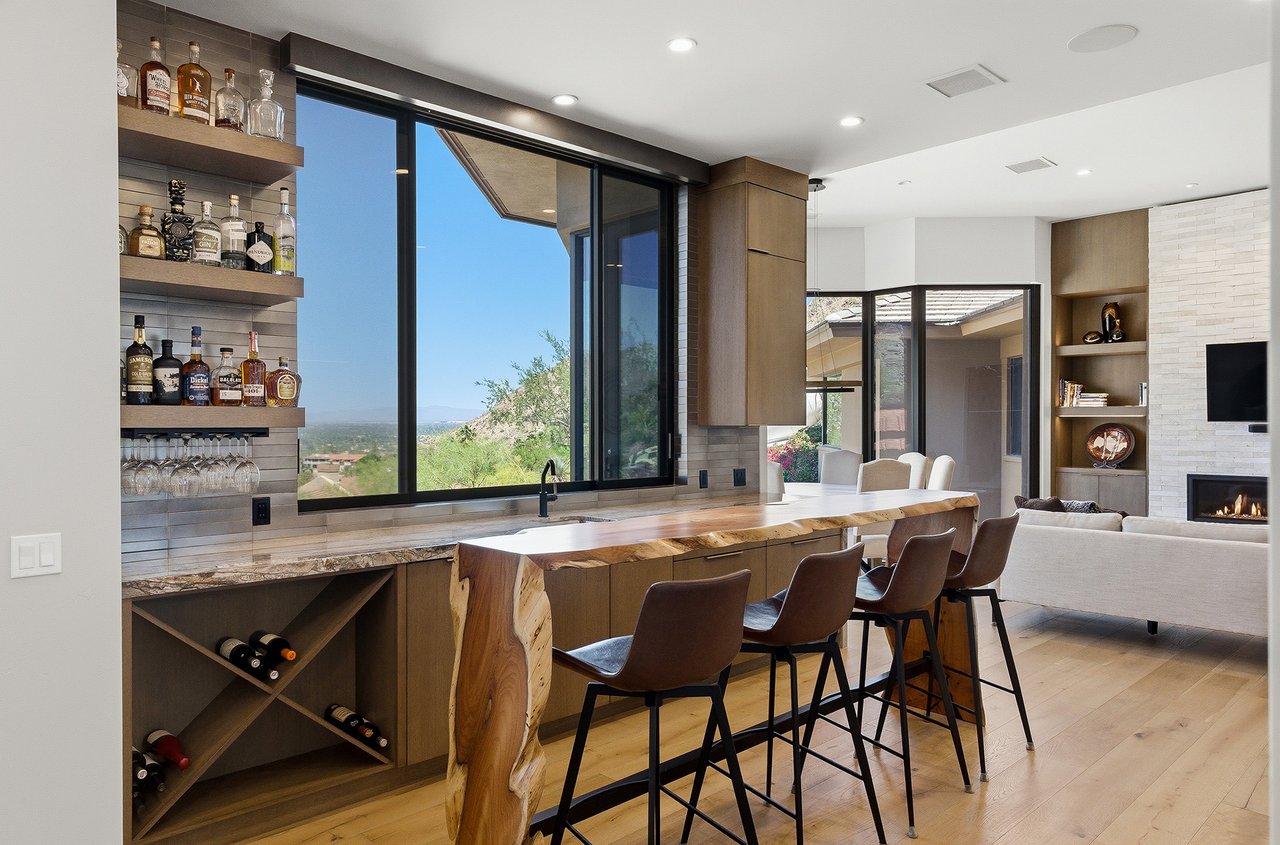 5411 E ROADRUNNER Road