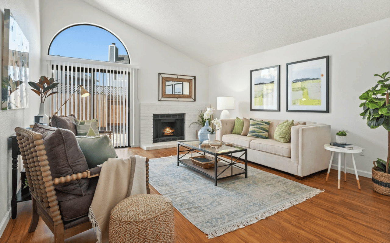 1360 Middlebrook