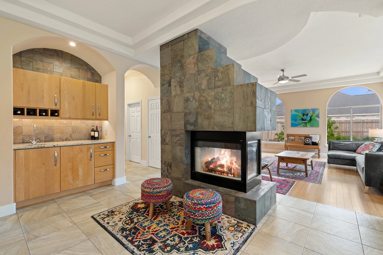 3813 McNeil Dr