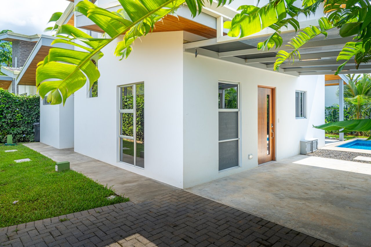Live Effortlessly in the Heart of Ojochal
