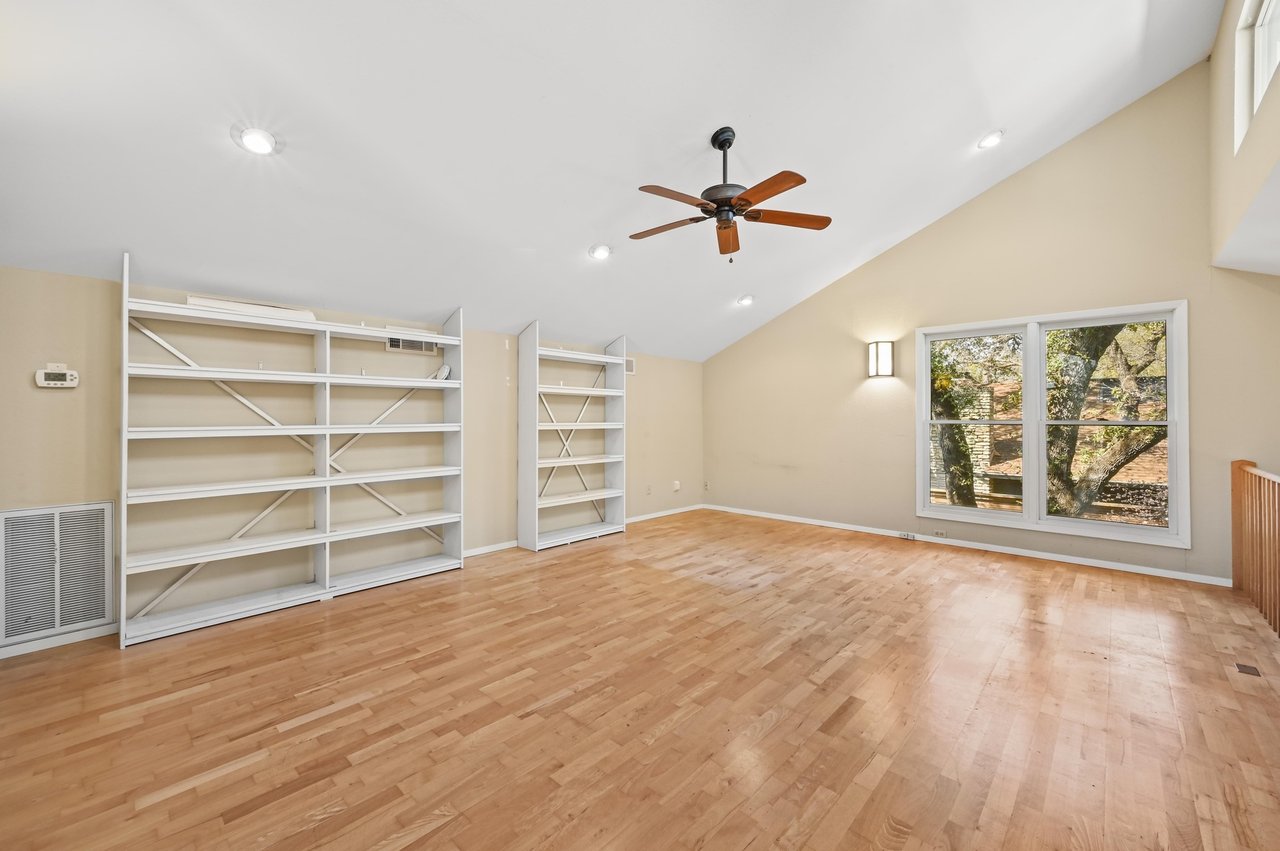 8504 Tallwood Dr, Austin, Texas 78759