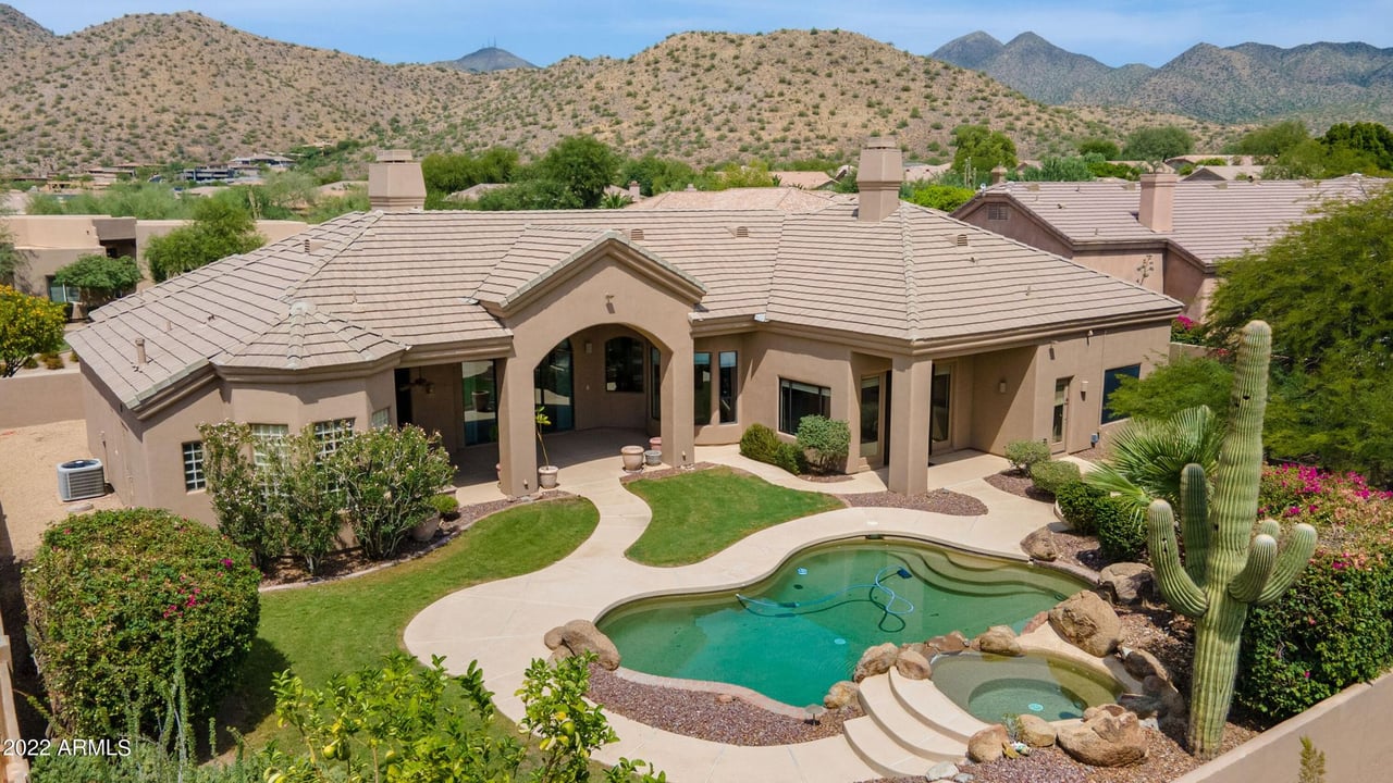12077 E Laurel Lane